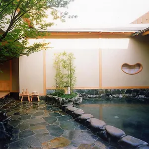 湯の宿　松栄 旅館